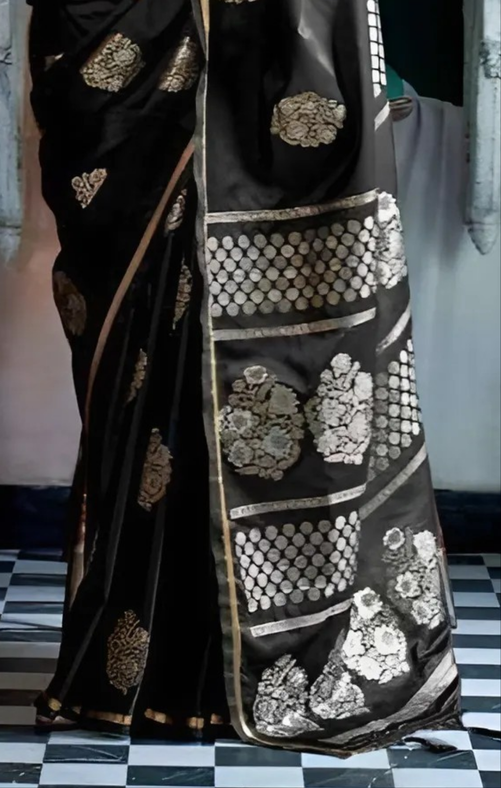 EKKTARA Saree For Women Black Colour Pure Satin Handloom Weaving Saree With Unstitched Blouse