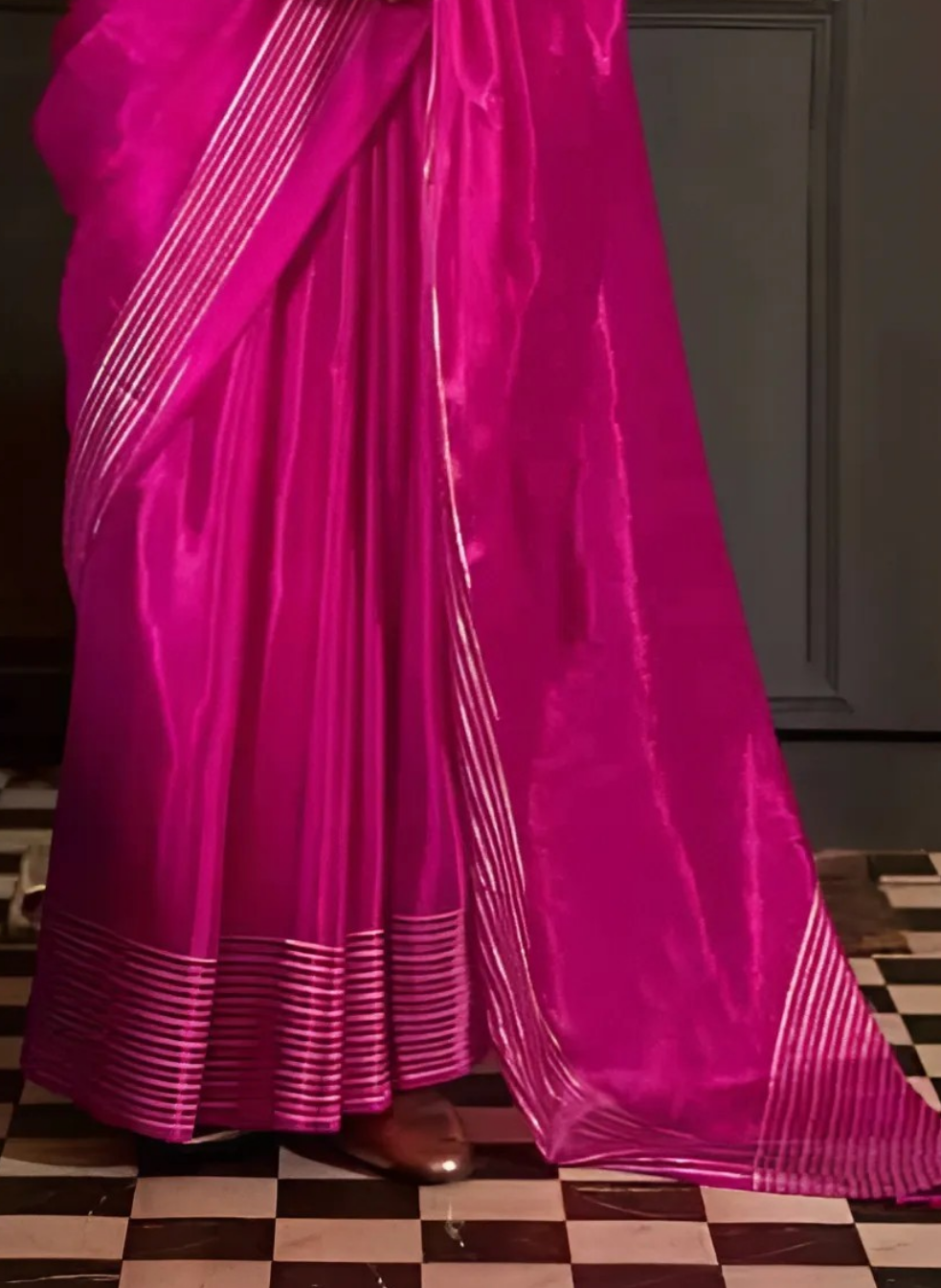 EKKTARA Saree For Women Barbie Pink Colour Party Wear Designer Handloom Weaving Saree With Unstitched Blouse