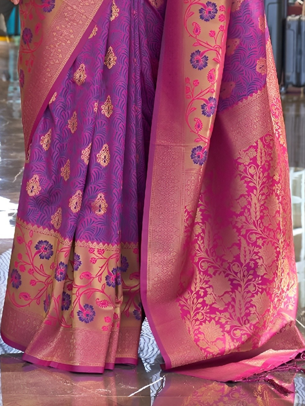 EKKTARA Saree For Women Purple Colour Silk Handloom Weaving Designer Saree With Unstitched Blouse