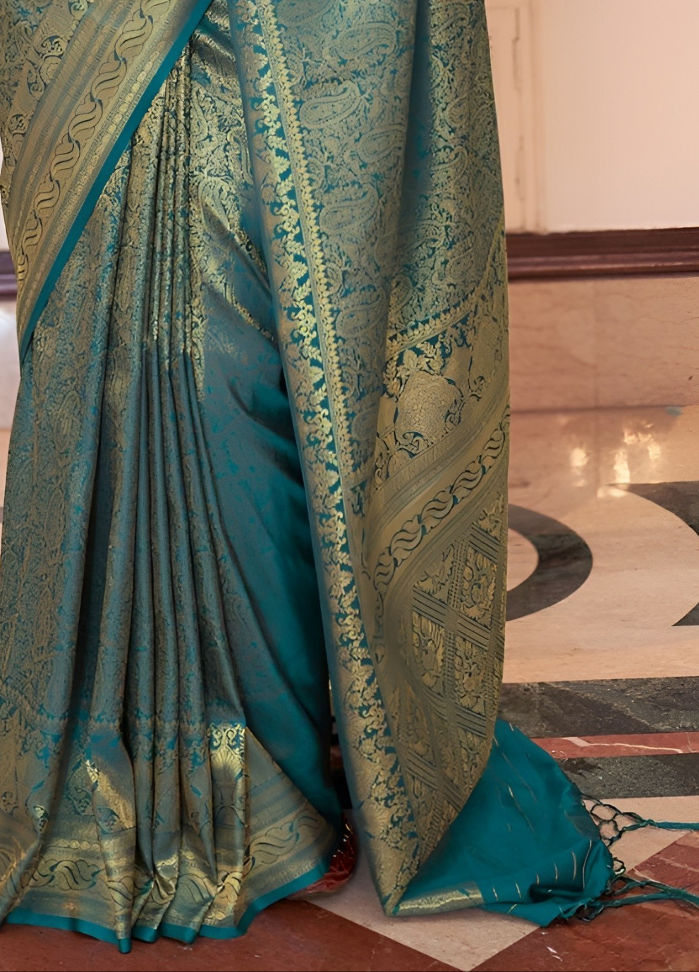 EKKTARA Saree For Women Green Colour Designer Handloom Weaving Silk Saree With Unstitched Blouse