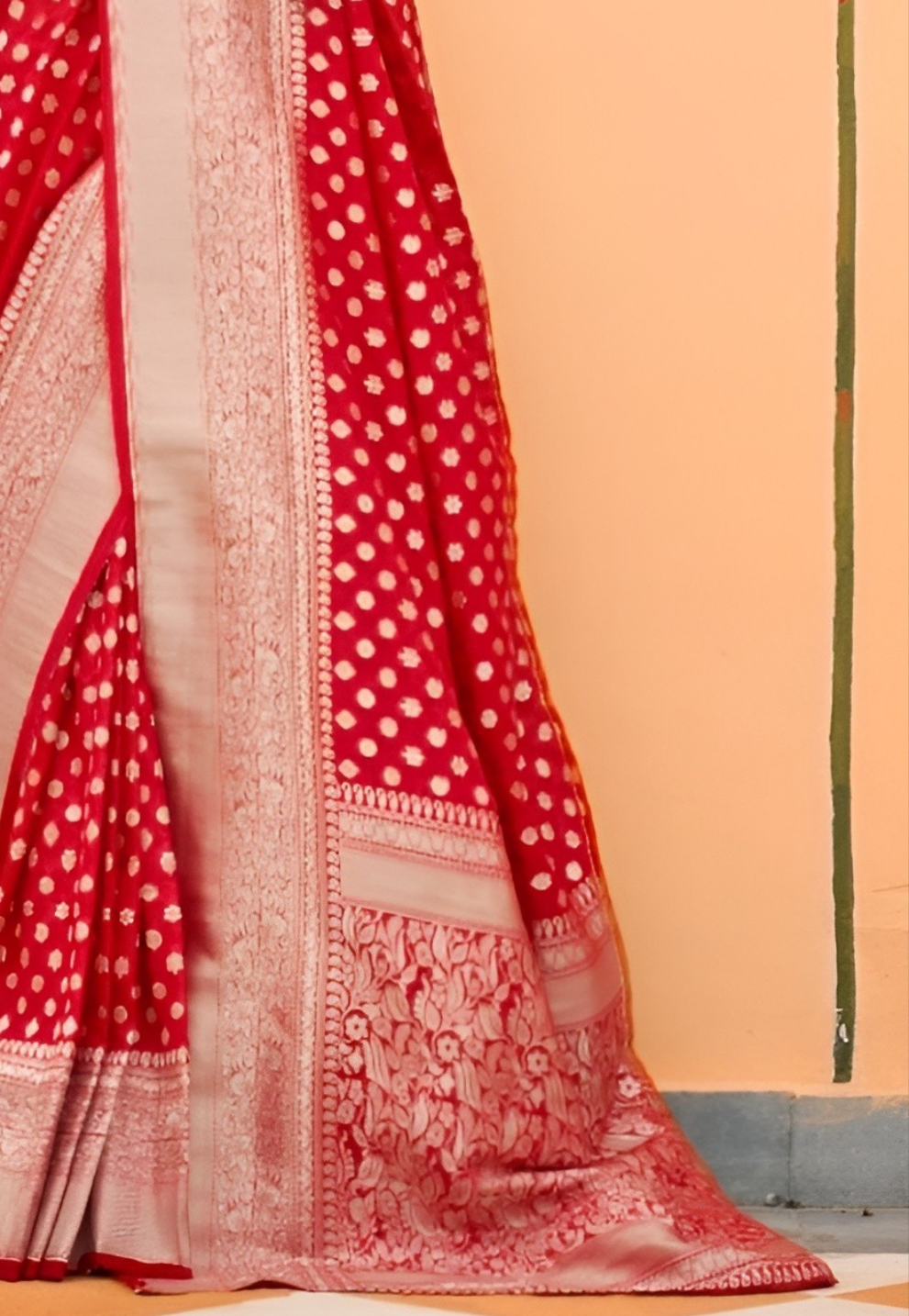 EKKTARA Saree For Women Red Colour Khadi Handloom Weaving Silk Saree With Unstitched Blouse