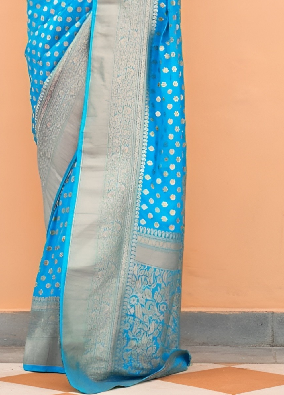 EKKTARA Saree For Women Azure Blue Colour Khadi Handloom Weaving Silk Saree With Unstitched Blouse