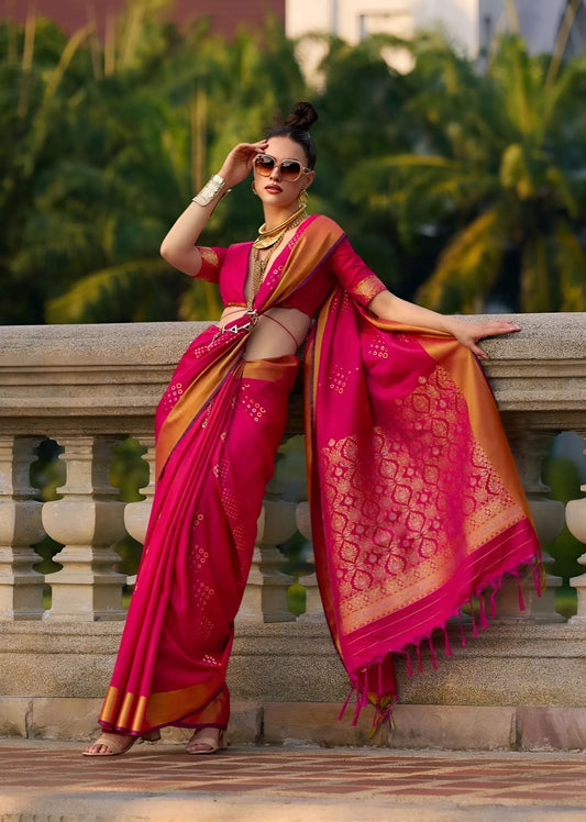 EKKTARA Saree For Women Pink Colour Soft Silk Handloom Weaving Saree With Unstitched Blouse