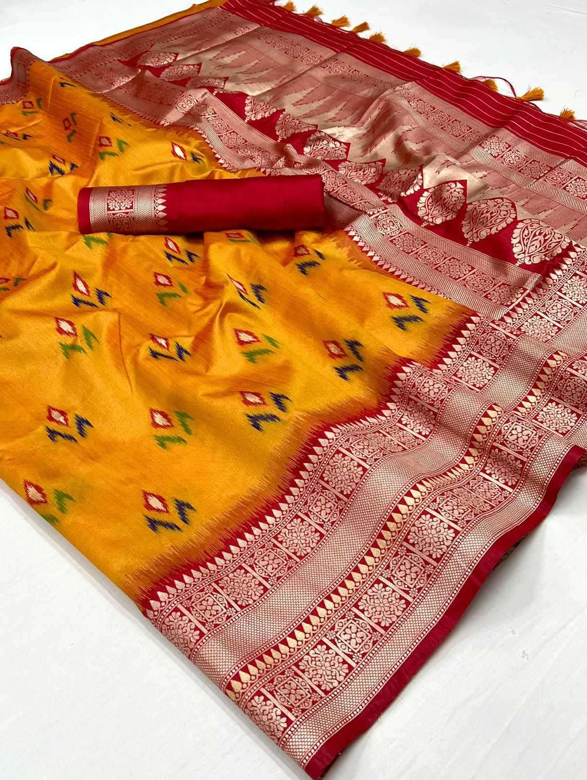 EKKTARA Saree For Women Orange Colour Silk Handloom Weaving Saree With Unstitched Blouse