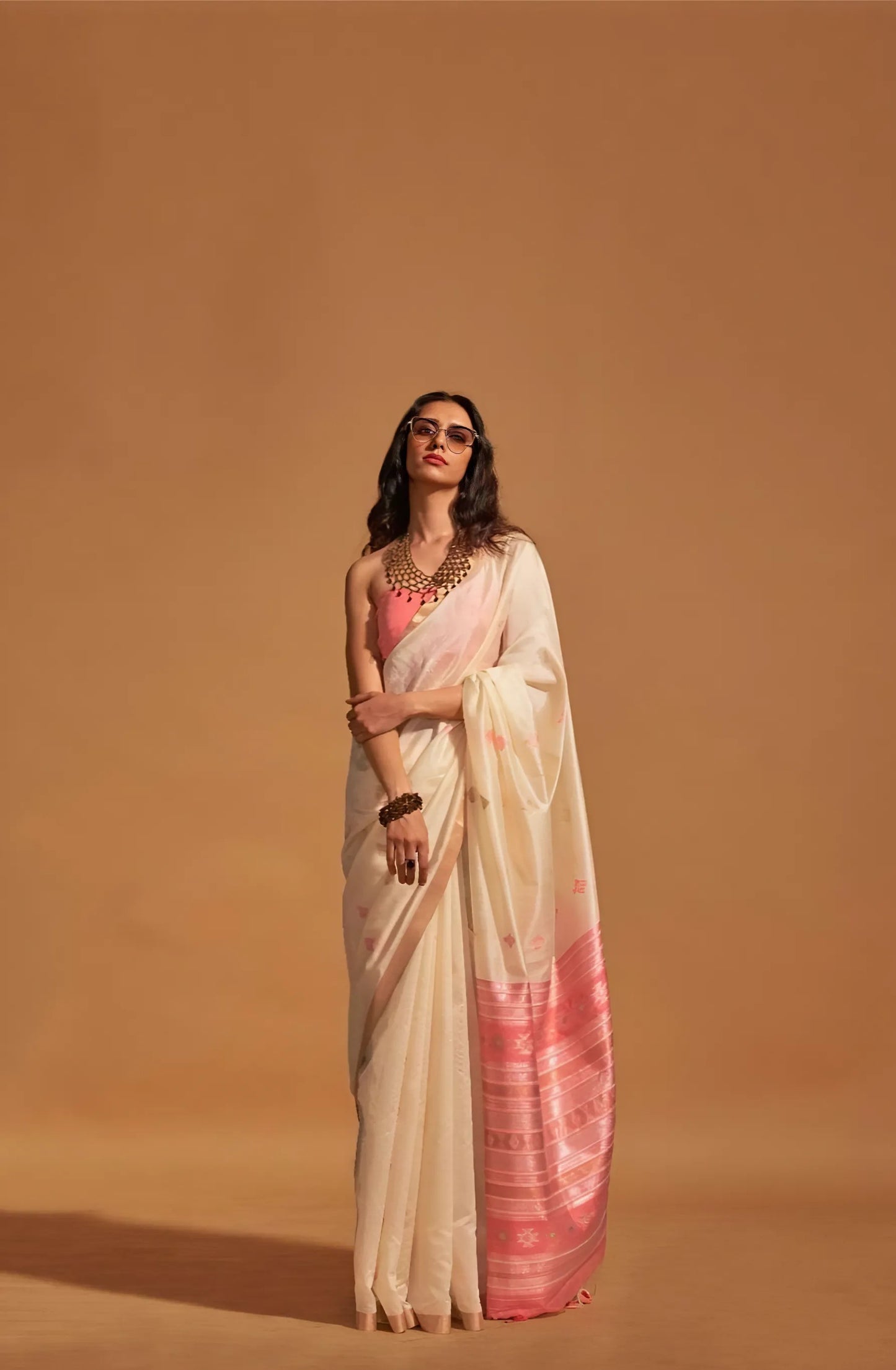 EKKTARA Saree For Women Cream Colour Handloom Weaving Silk Saree With Unstitched Blouse