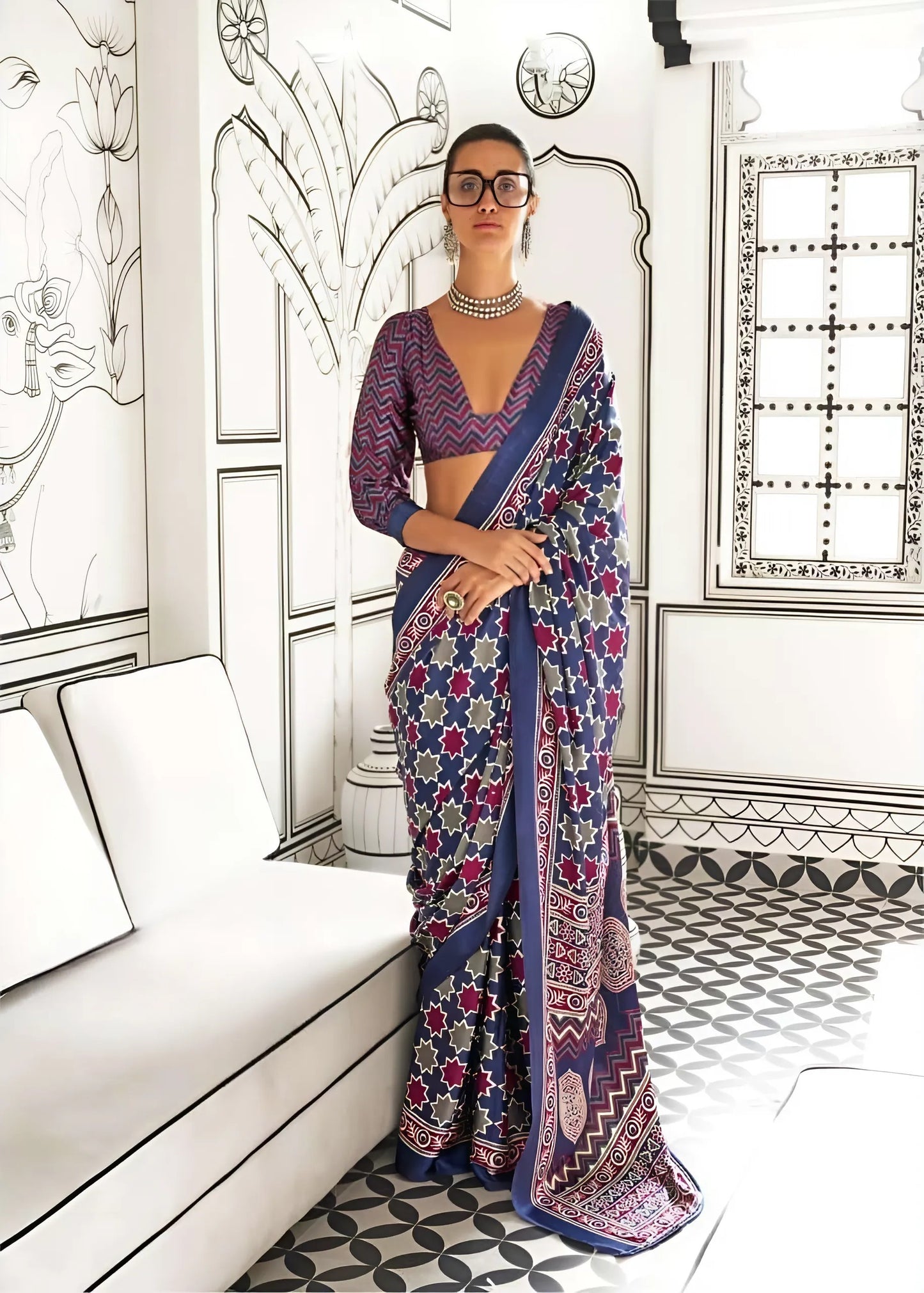 EKKTARA Saree For Women Blue Printed Colour Satin Modern Crepe Saree With Unstitched Blouse