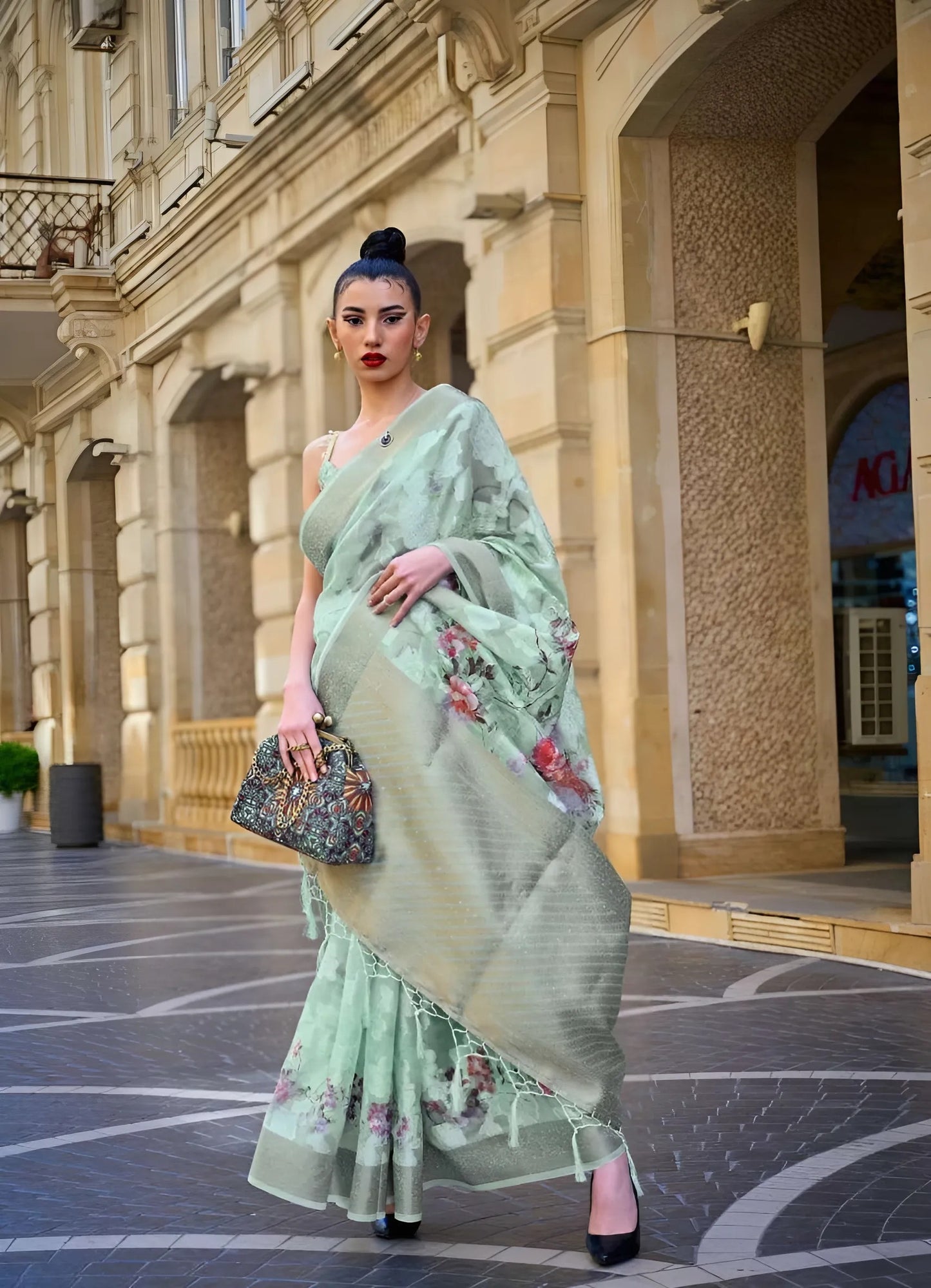 EKKTARA Saree For Women Light Green Colour Printed Brasso Handloom Weaving Saree With Unstitched Blouse