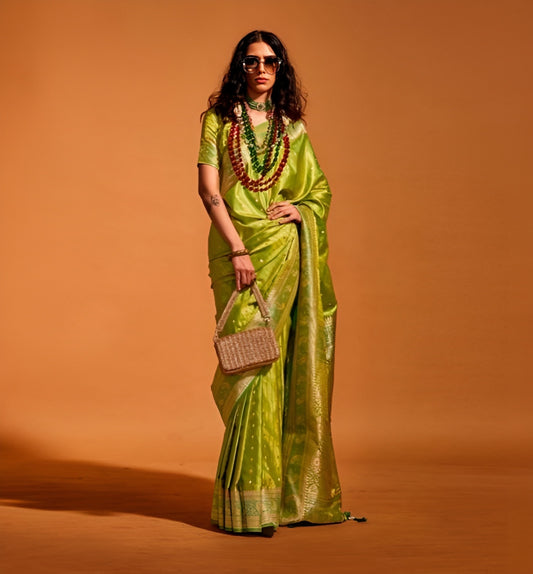 EKKTARA Saree For Women Olive Green Colour Handloom Weaving Silk Saree With Unstitched Blouse