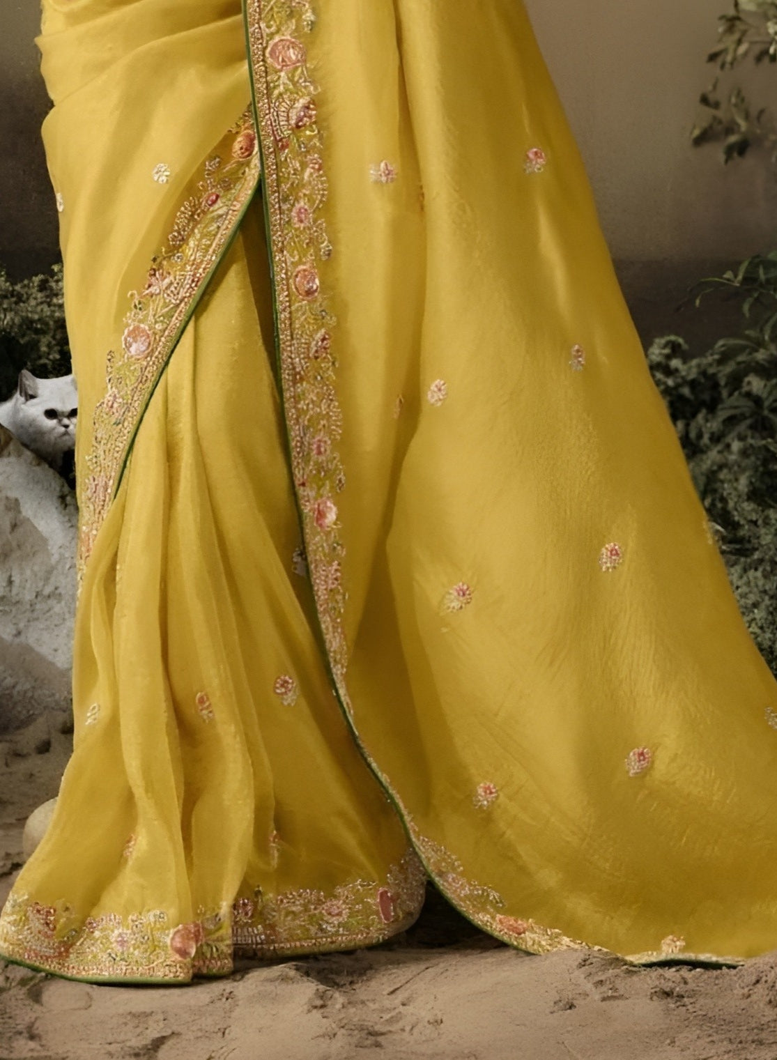 EKKTARA Saree For Women Lemon Yellow Colour Dola Silk Saree With Designer Unstitched Blouse