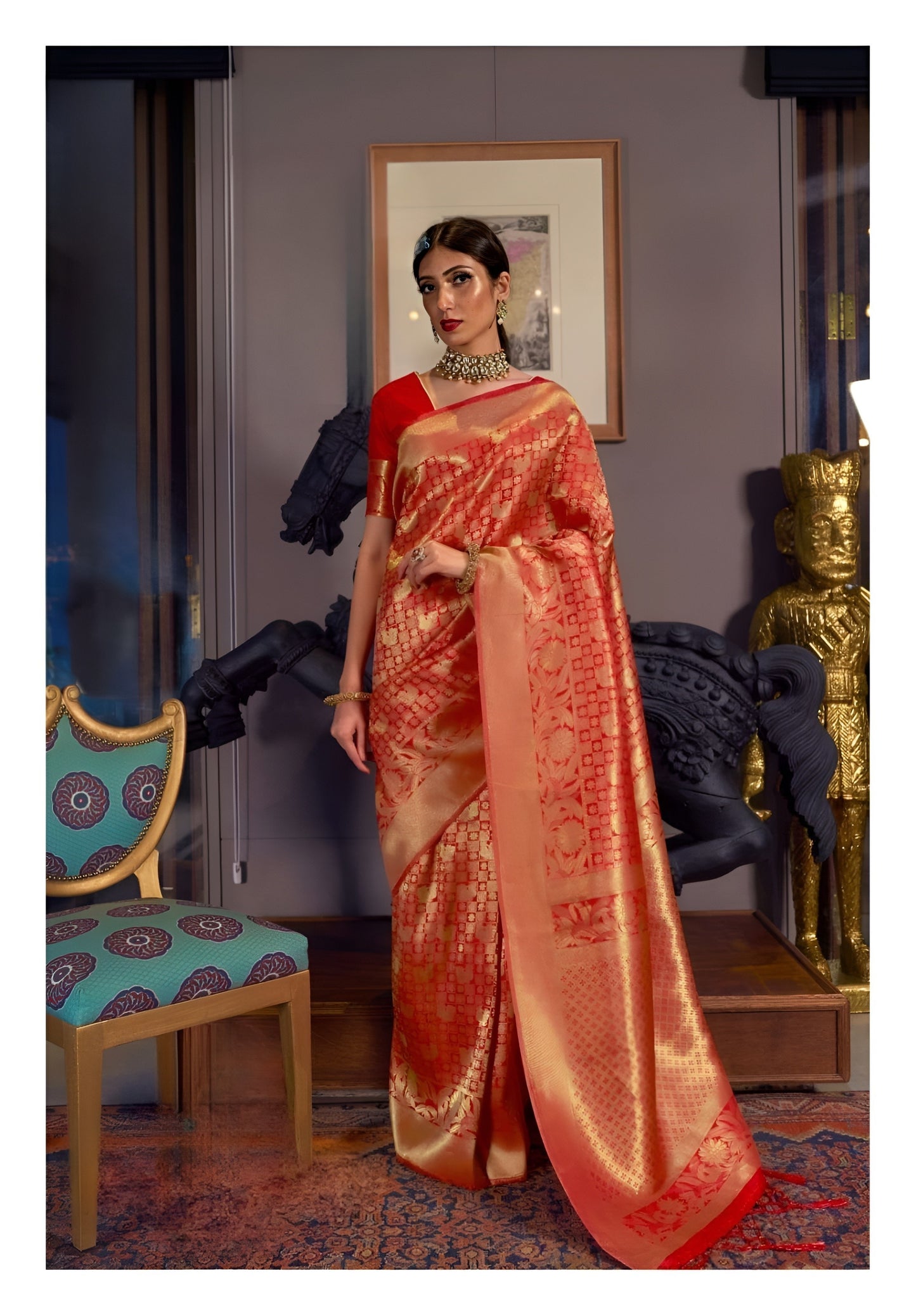 EKKTARA Saree For Women Trendy Red Silk Handloom Weaving Saree