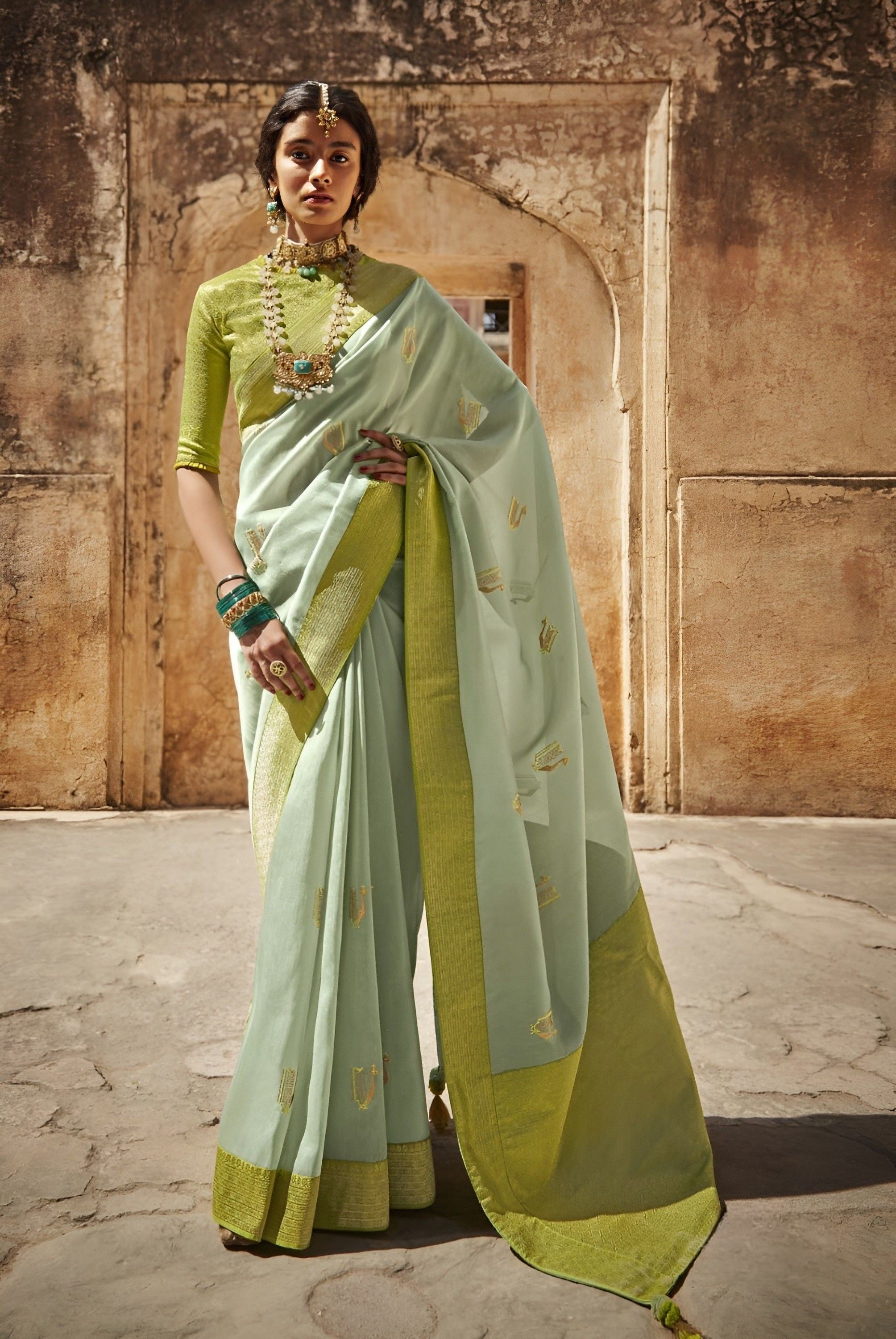 Delicate Light Green Kadiyal Paithani Saree made with Pure Silk