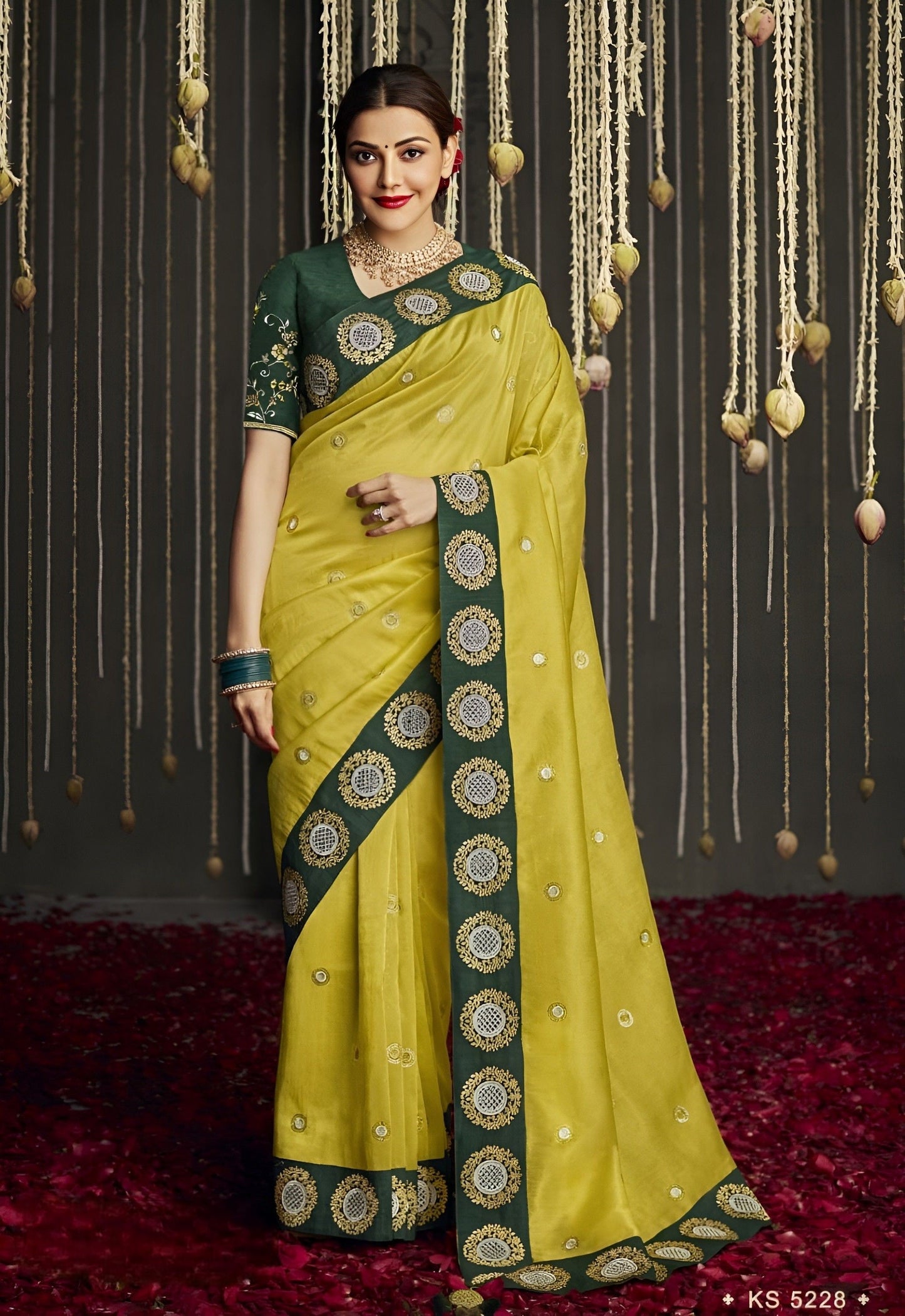 EKKTARA Saree For Women Light Yellow Designer Silk Celebrity Saree