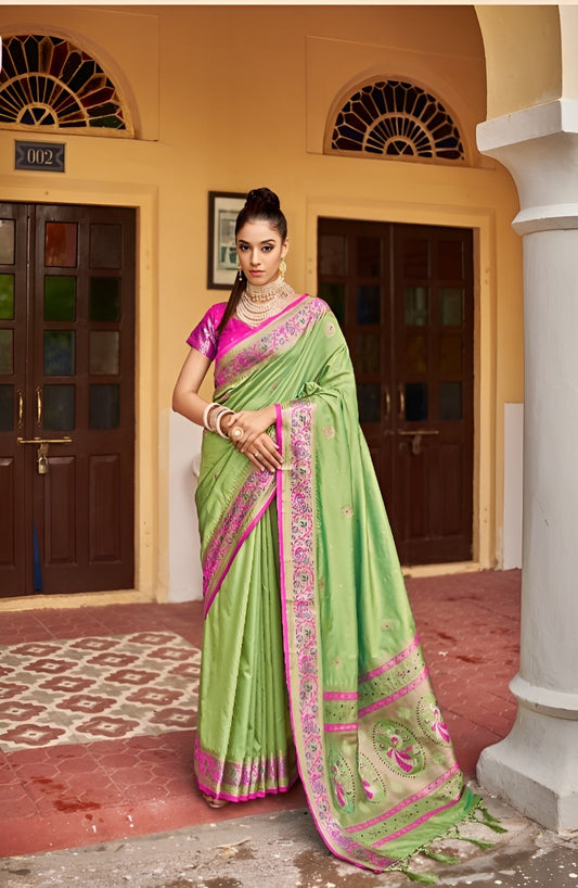 EKKTARA Saree For Women Pista Colour Silk Weaving Saree With Designer Pallu