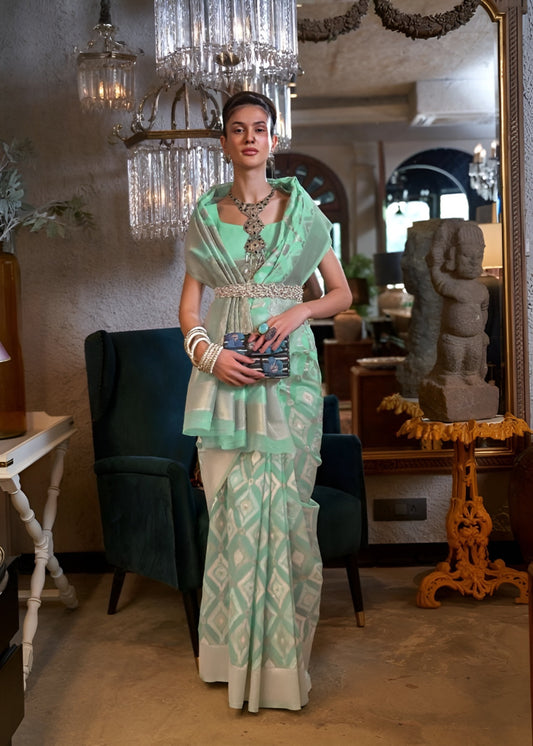 EKKTARA Saree For Women Green Colour Pure Linen IKAT Handloom Weaving Saree With Unstitched Blouse