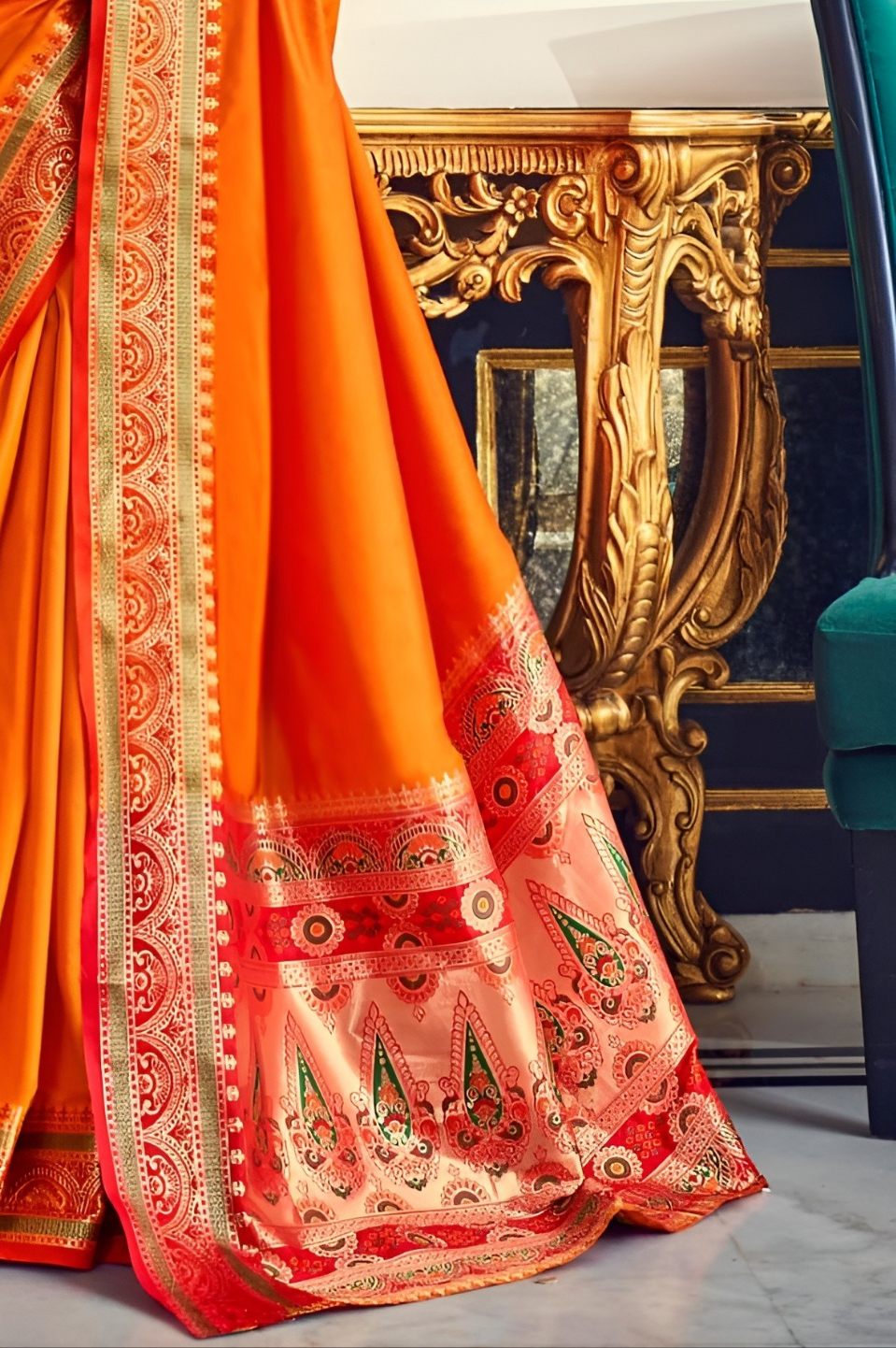 EKKTARA Saree For Women Orange Colour Silk Paithani Concept Saree With Unstitched Blouse