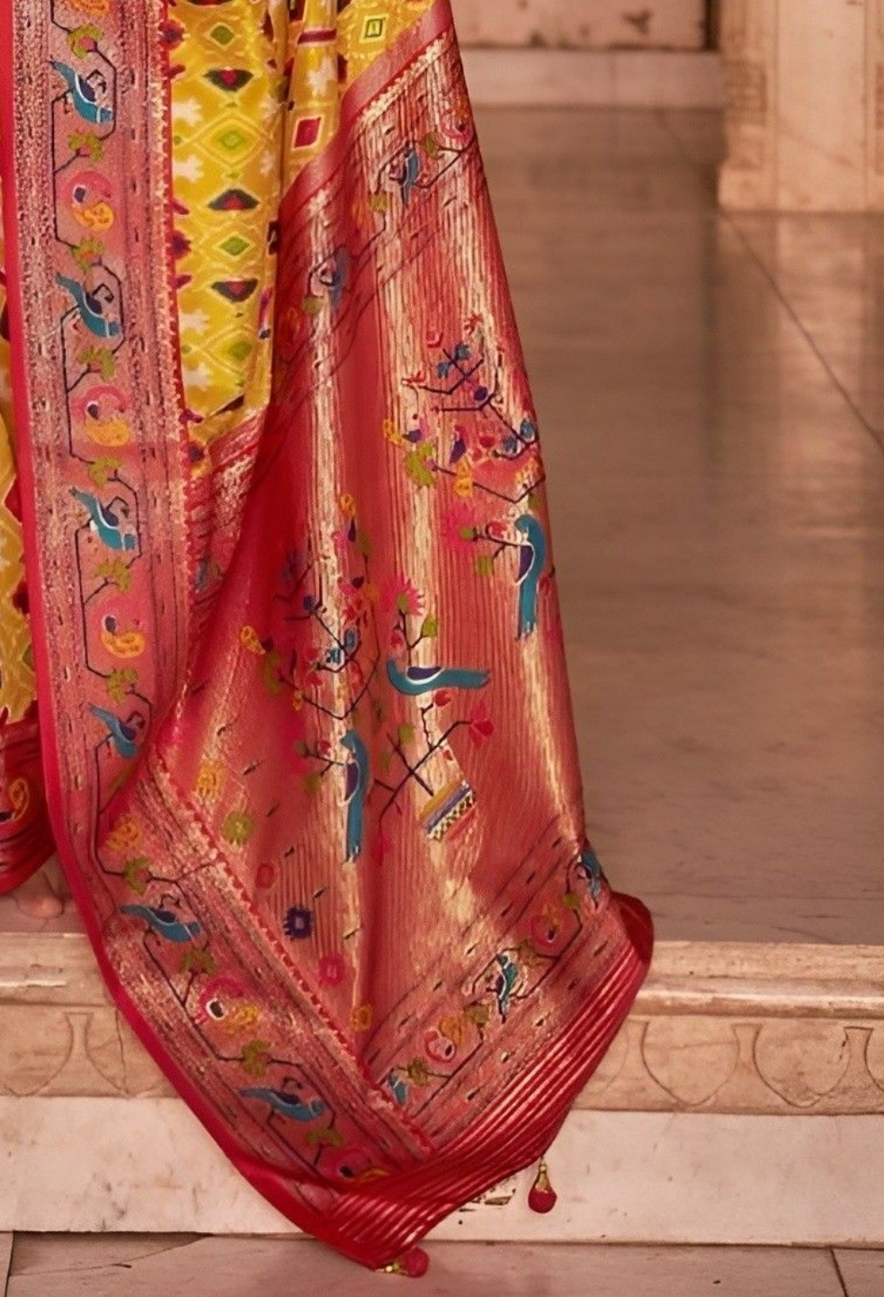 EKKTARA Saree For Women Yellow Colour Designer Paithani Patola Saree With Unstitched Blouse