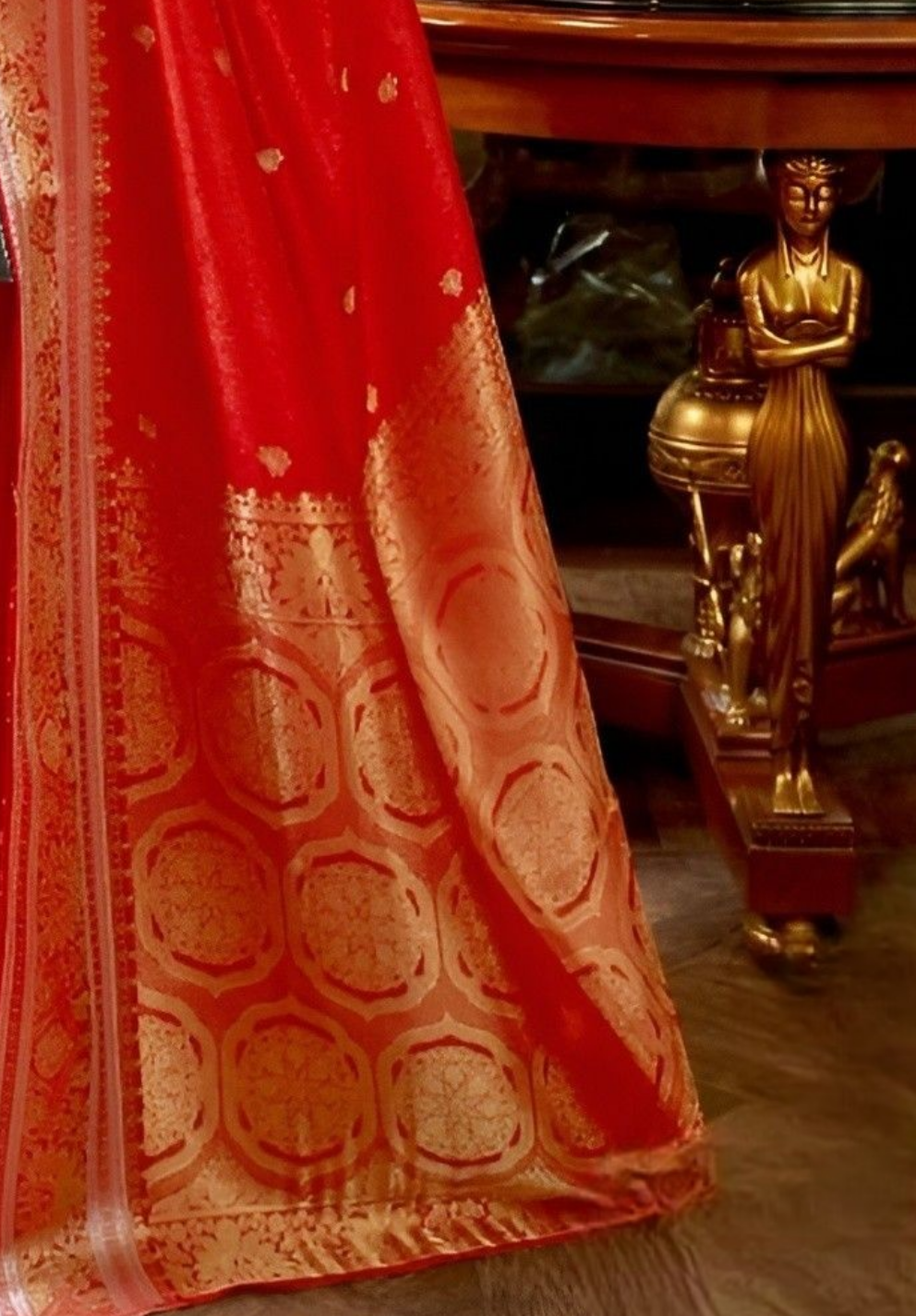 EKKTARA Saree For Women Red Handloom Silk Weaving Saree